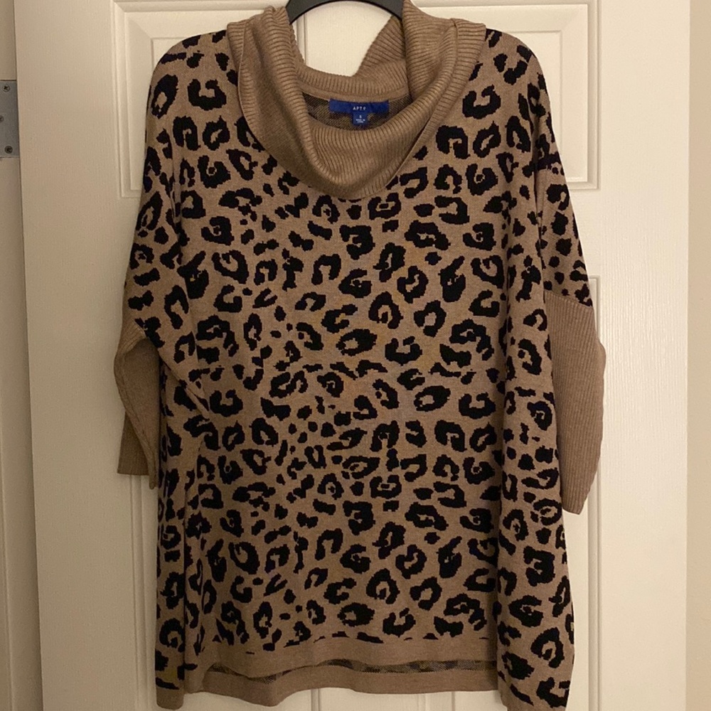 NWT Apt 9 Leopard Poncho Sweater, Size Small